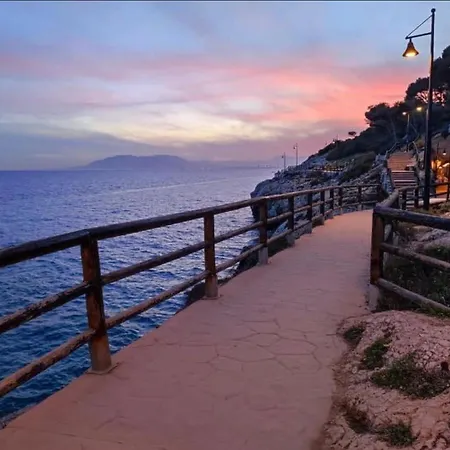 2 Sea Front *